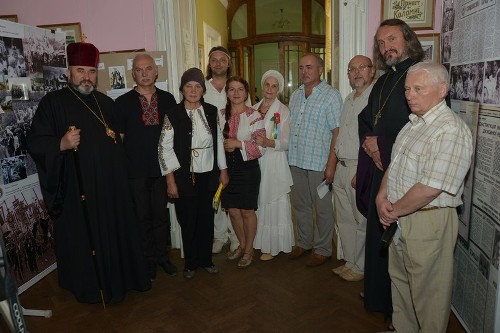 У Коломиї відкрили виставку, присвячену 25-ю першого всесвітнього Собору духовної України.(ФОТО)